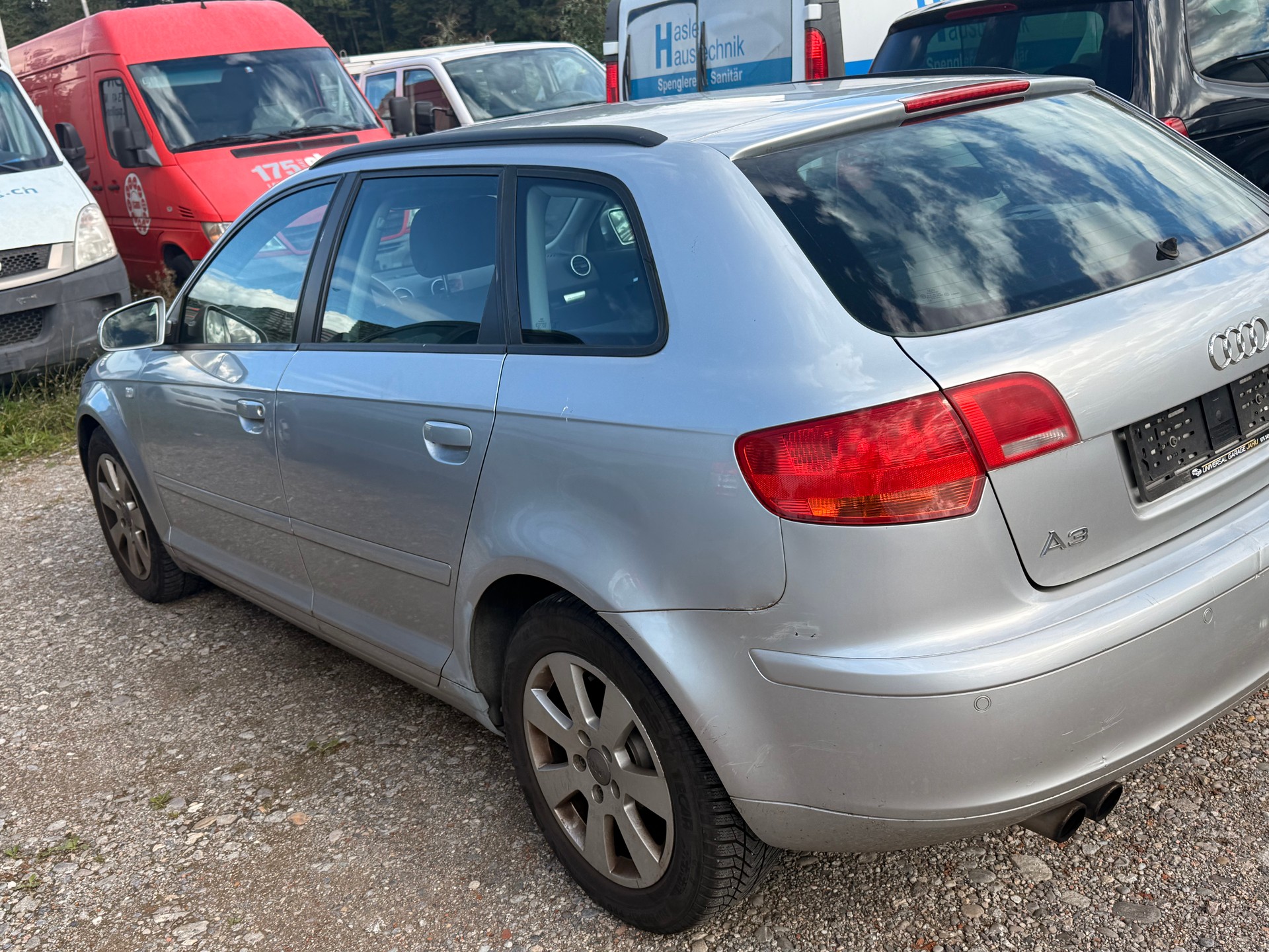 AUDI A3 Sportback 2.0 Turbo FSI Ambition quattro-image-3
