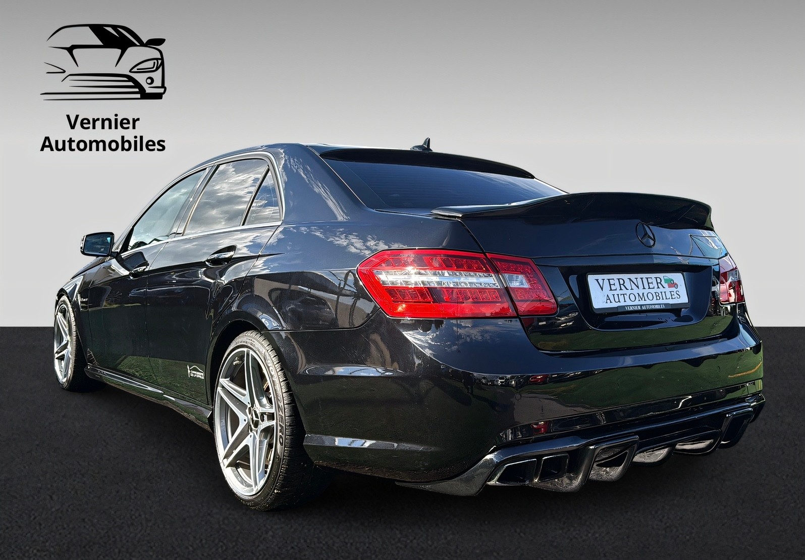 MERCEDES-BENZ E 63 CGI AMG 7G-Tronic-image-3
