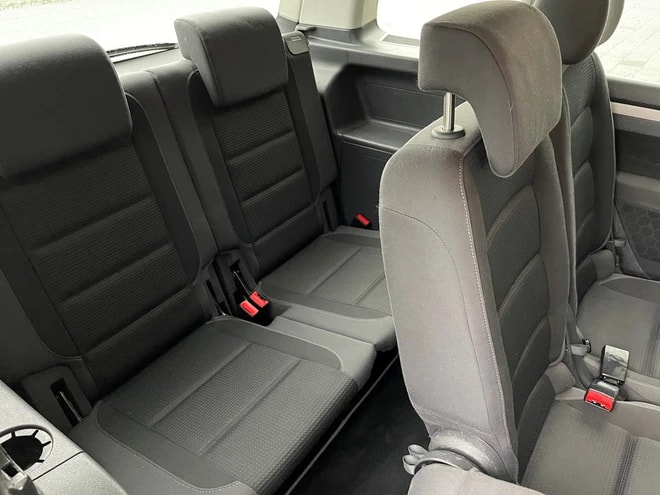 VW Touran 1.9 TDI BlueMotion Team-image-11