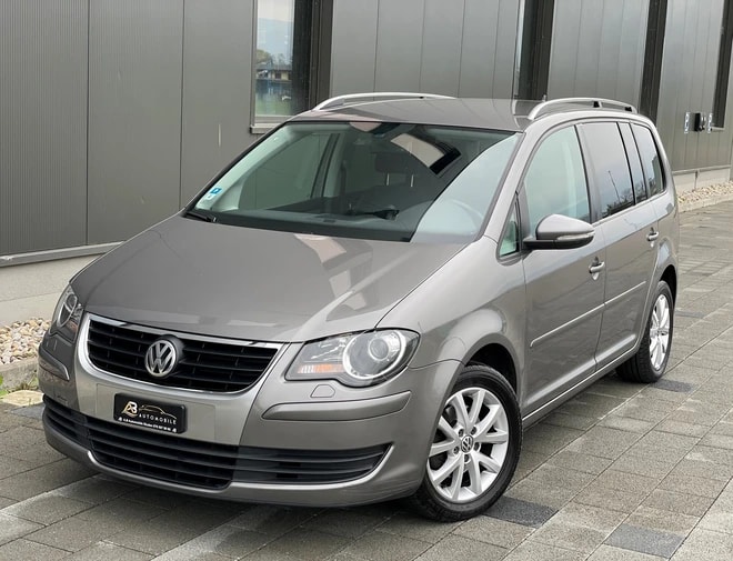 VW Touran 1.9 TDI BlueMotion Team-image-5