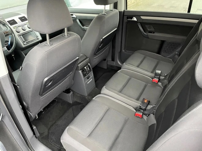 VW Touran 1.9 TDI BlueMotion Team-image-12