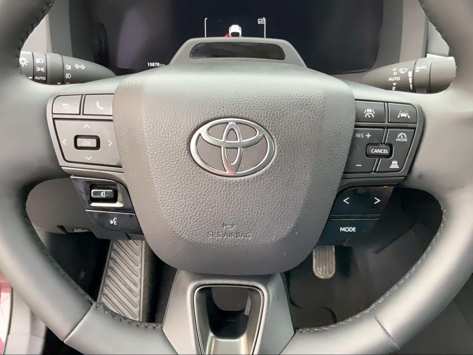 TOYOTA C-HR 2.0 PHEV Style-image-2