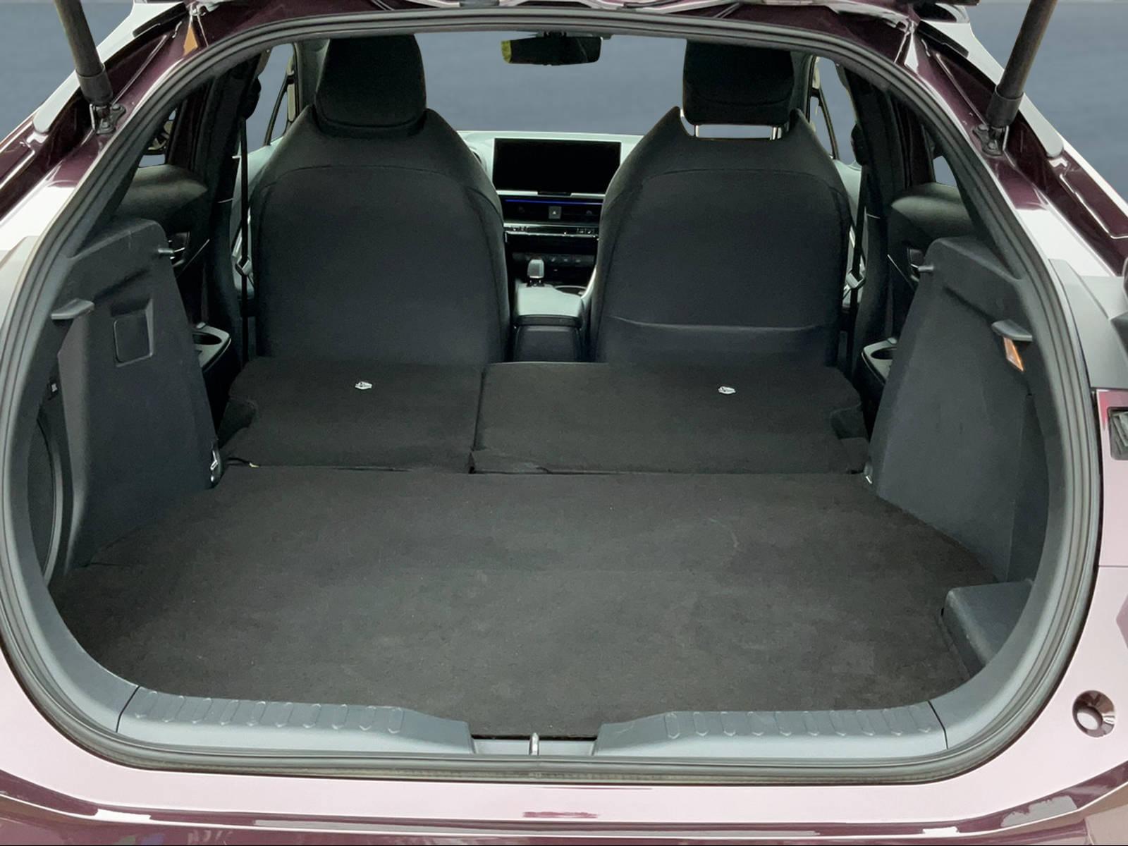 TOYOTA C-HR 2.0 PHEV Style-image-14