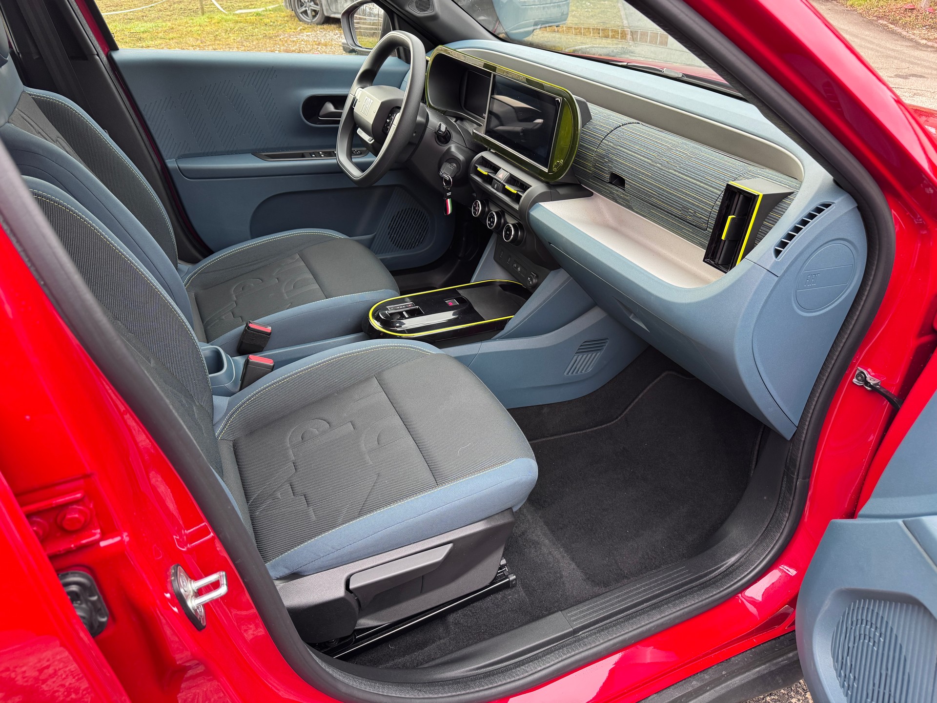 FIAT Grande Panda Elektro Red-image-7