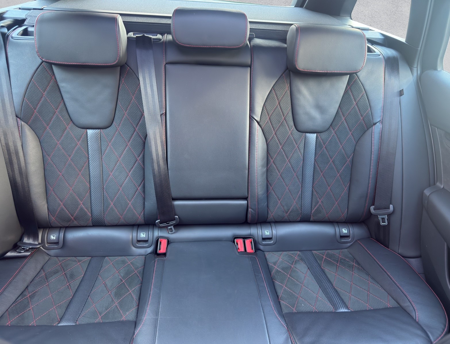 SKODA Octavia Combi 2.0 TSI DSG RS-image-14