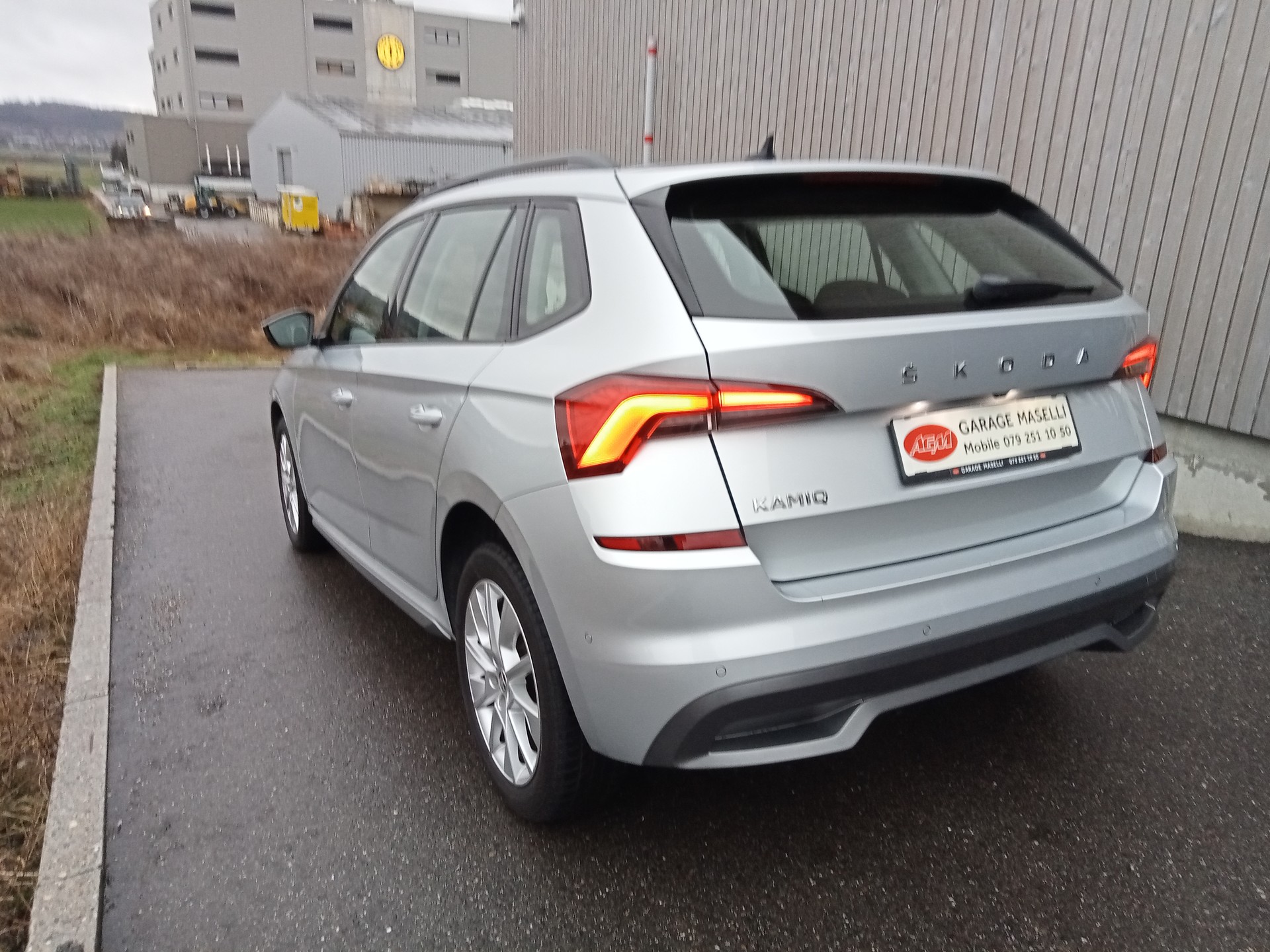 SKODA Kamiq 1.0 TGI Style-image-5