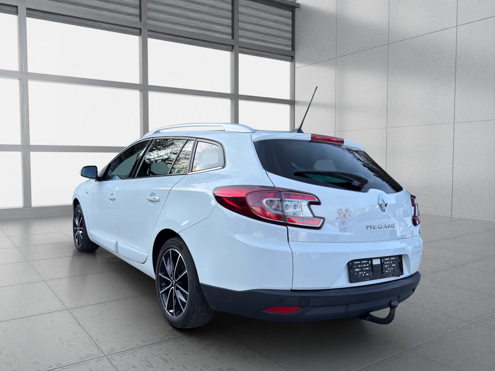 RENAULT Mégane Grandtour 1.2 16V Turbo Bose-image-2