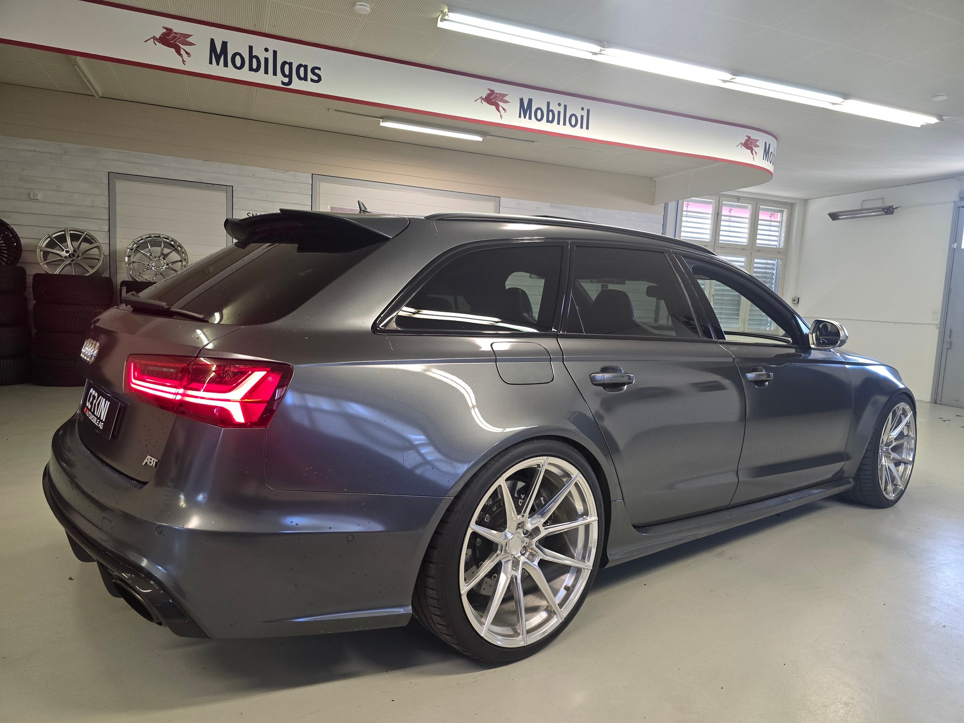 AUDI RS6 Avant 4.0 TFSI V8 performance * ABT * 705 PS * Sonderlackierung-image-2