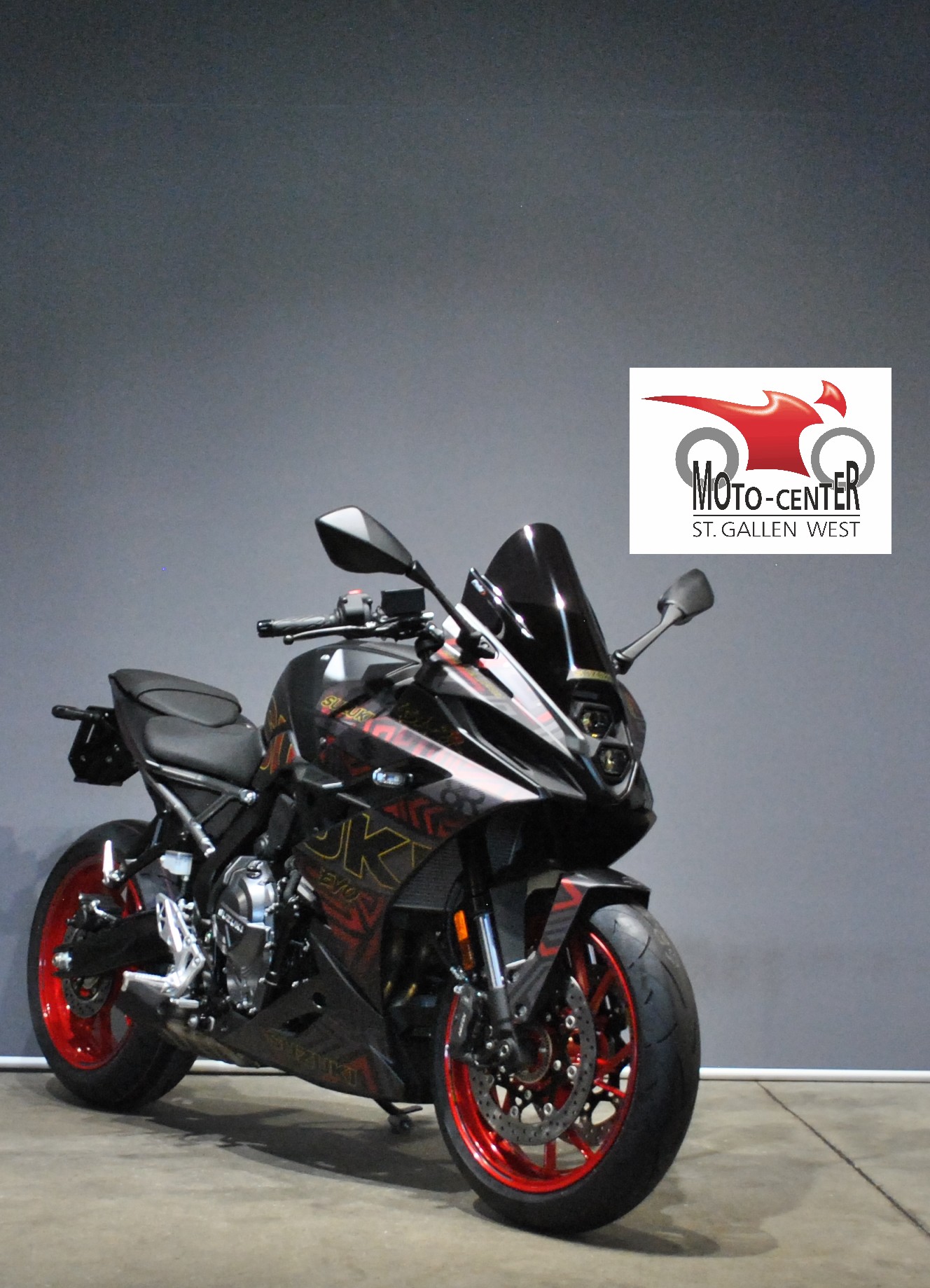 SUZUKI GSX 8R BLACK EVO-image-0