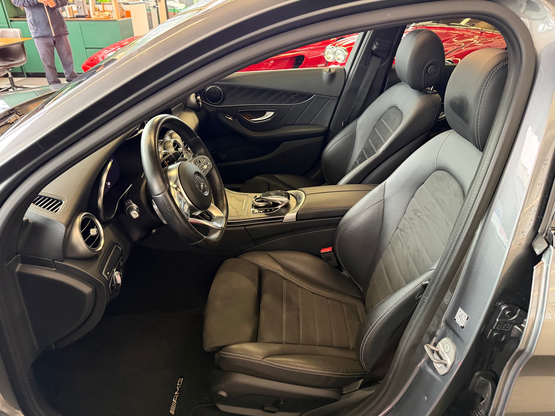 MERCEDES-BENZ C 200 BlueTEC AMG Line 9G-Tronic-image-11