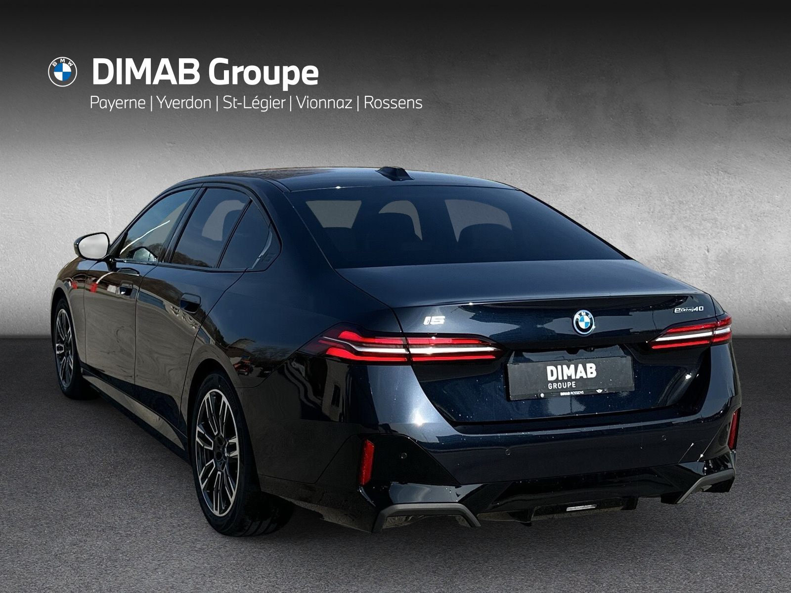BMW i5 eDrive40 M Sport-showroom-element-2
