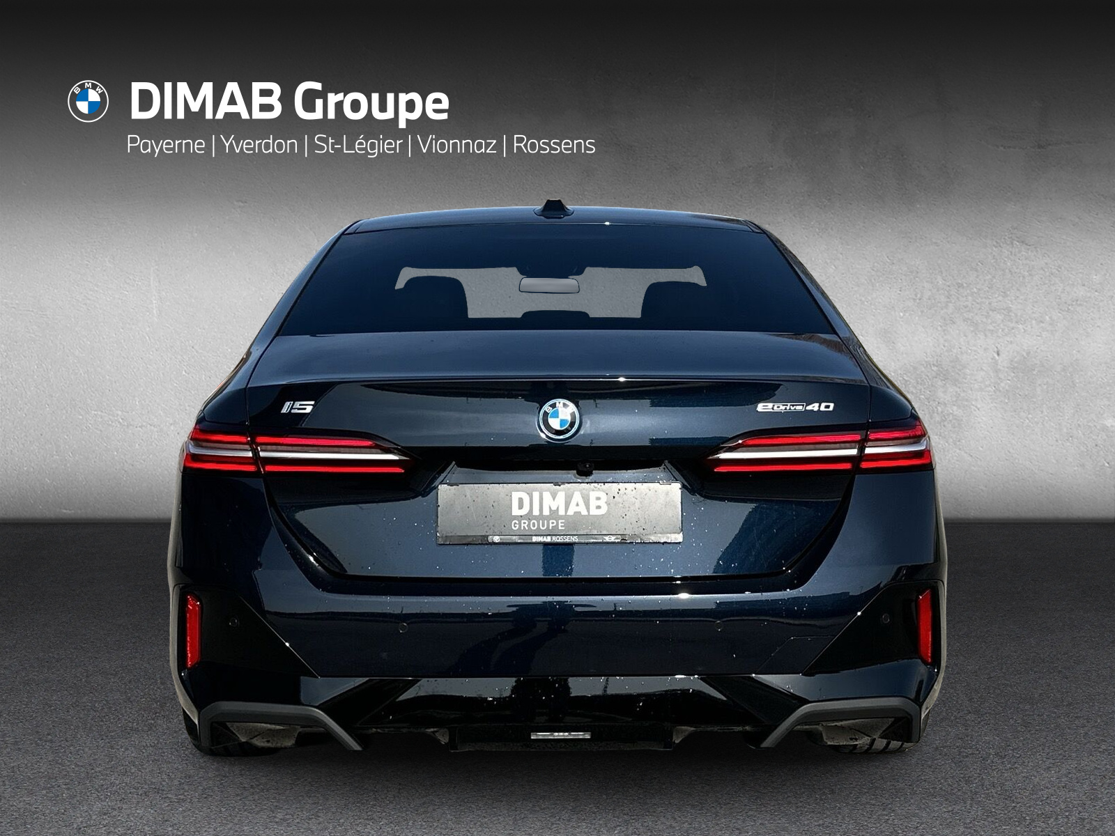BMW i5 eDrive40 M Sport-showroom-element-3