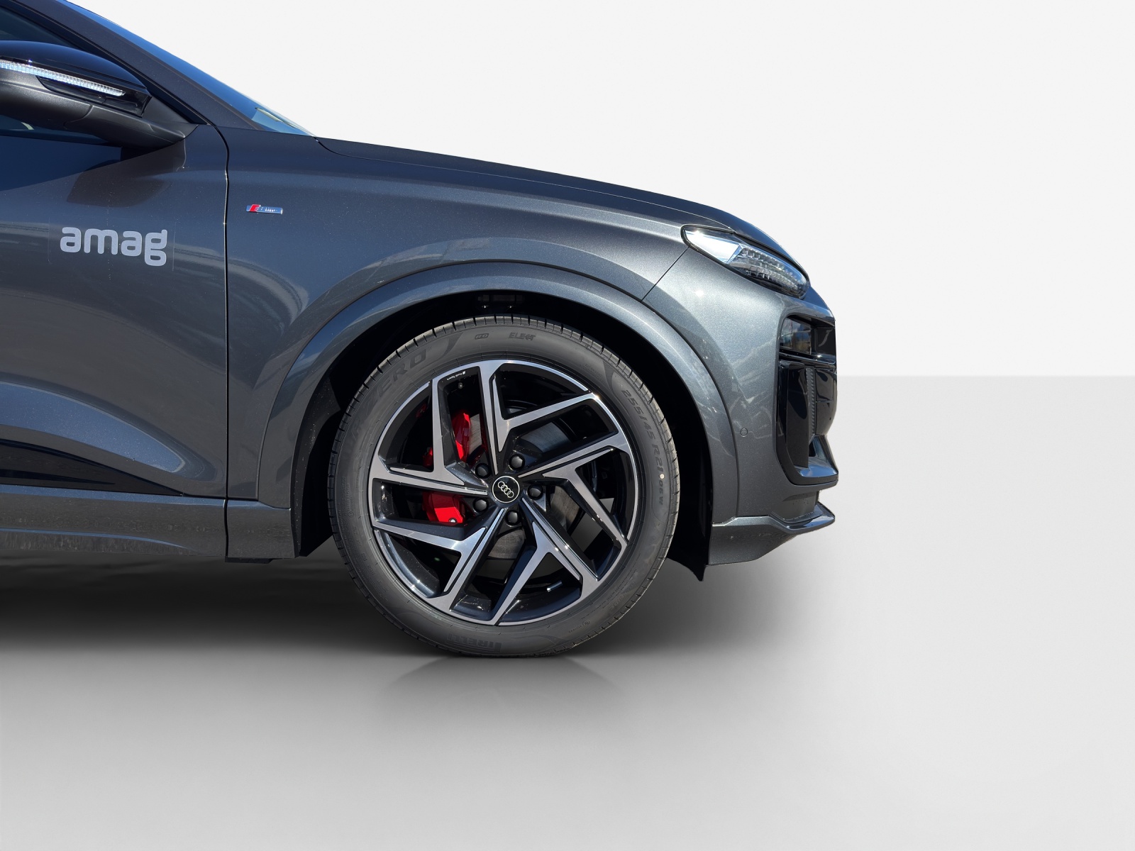 AUDI Q6 Sportback e-tron quattro-image-7