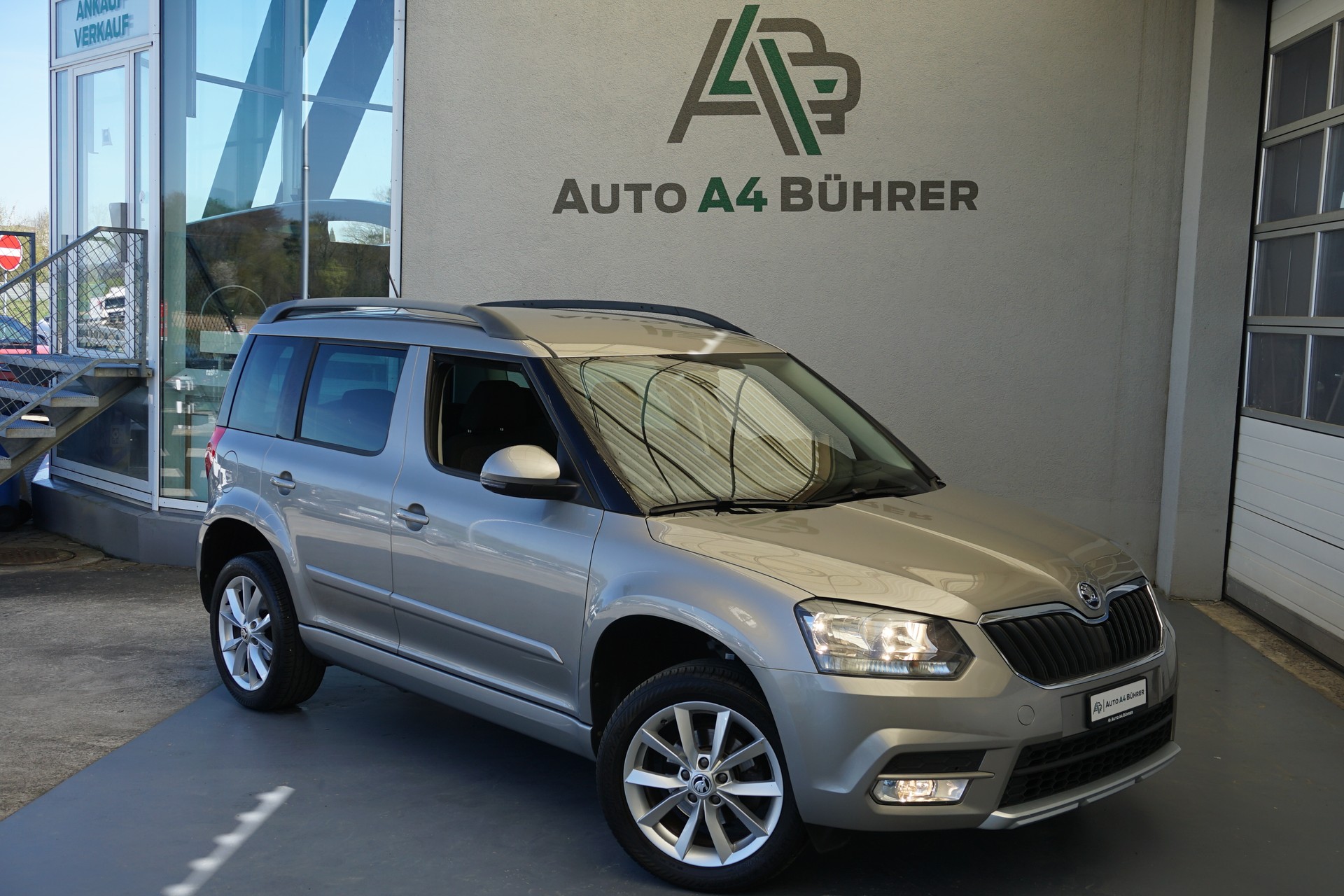SKODA Yeti 1.2 TSI Active DSG-Automat 105PS-showroom-element-1