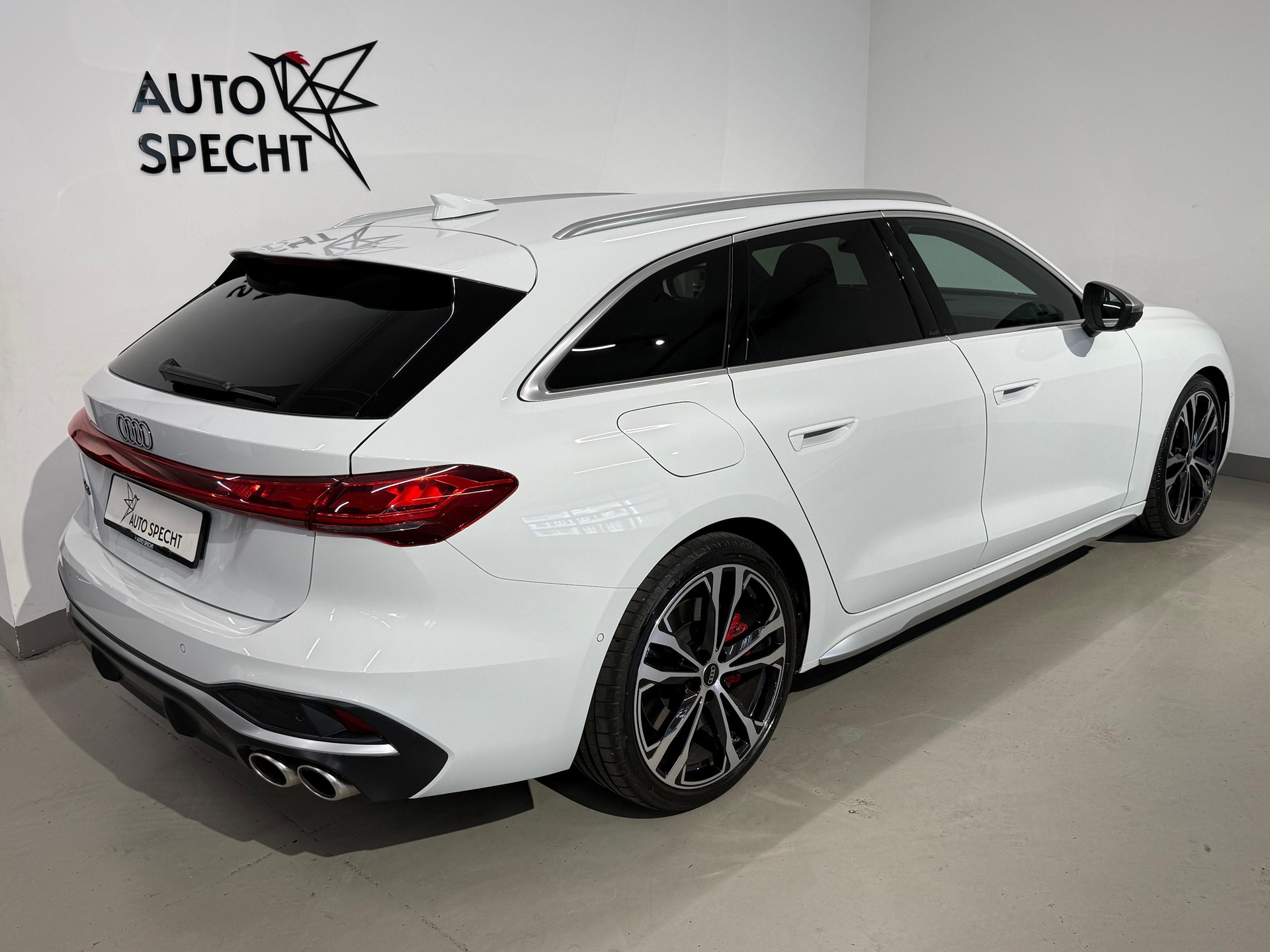 AUDI S5 Avant TFSI quattro S tronic-showroom-element-3