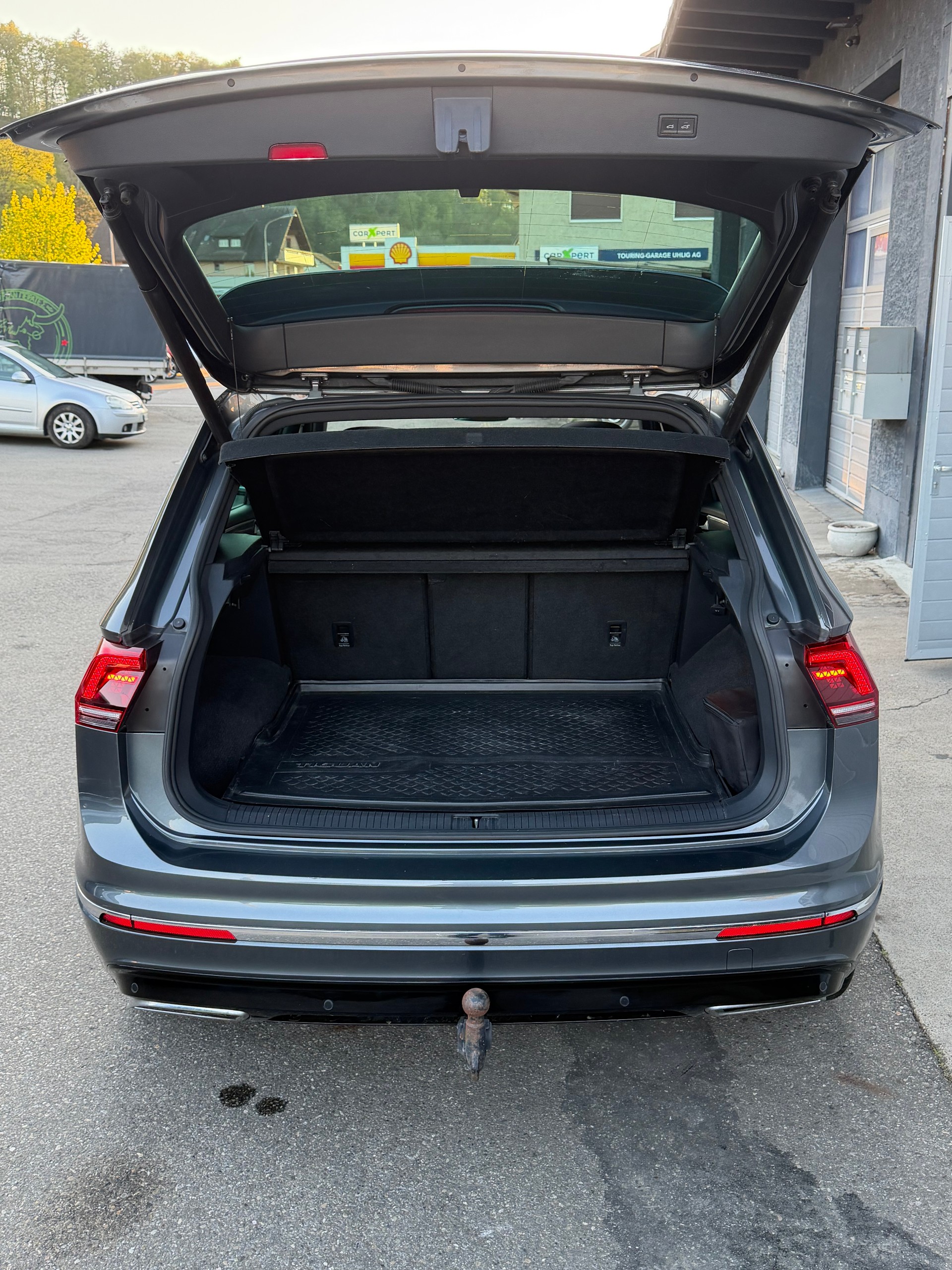 VW Tiguan 2.0 TDI SCR Highline 4Motion R-Line DSG-image-5