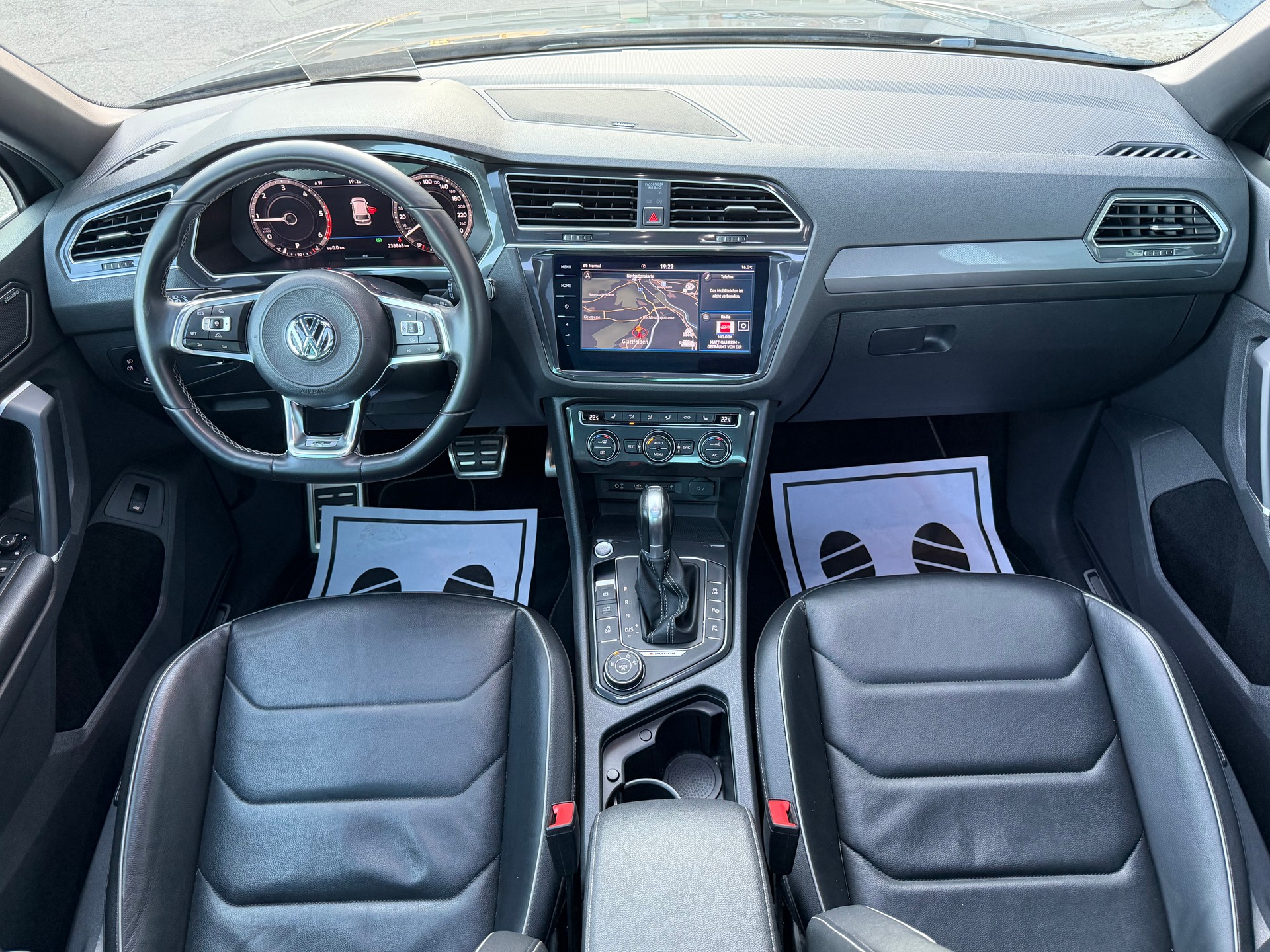 VW Tiguan 2.0 TDI SCR Highline 4Motion R-Line DSG-image-7