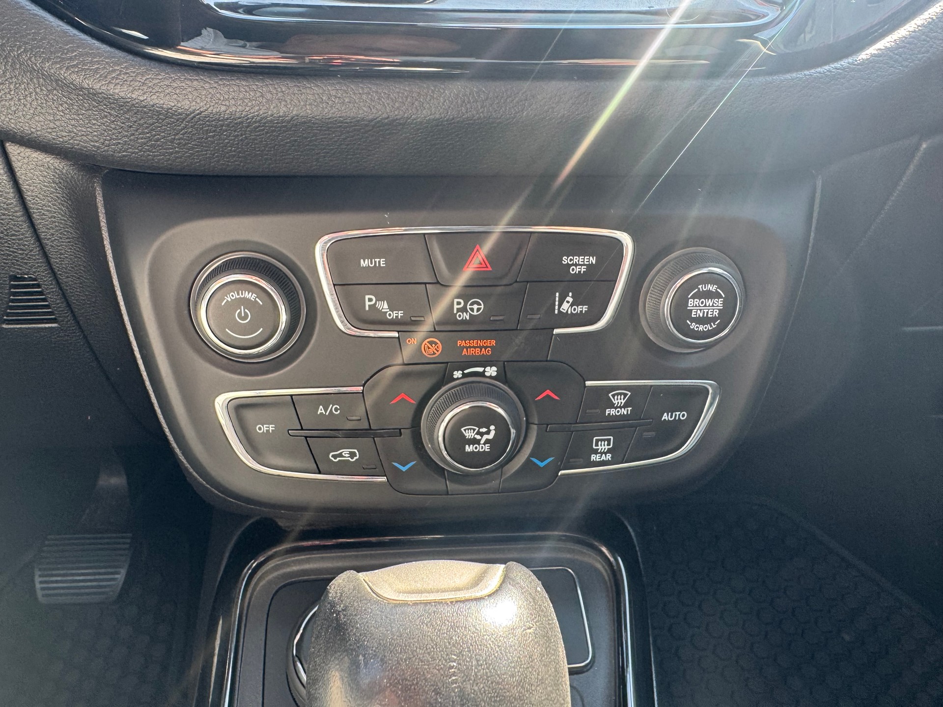 JEEP Compass 1.4 Turbo Limited AWD 9ATX-image-16