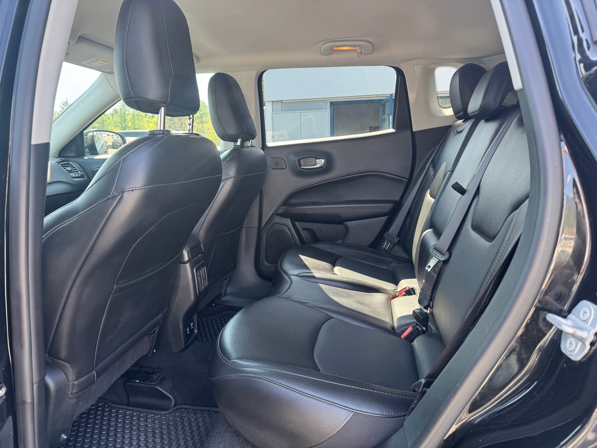 JEEP Compass 1.4 Turbo Limited AWD 9ATX-image-8