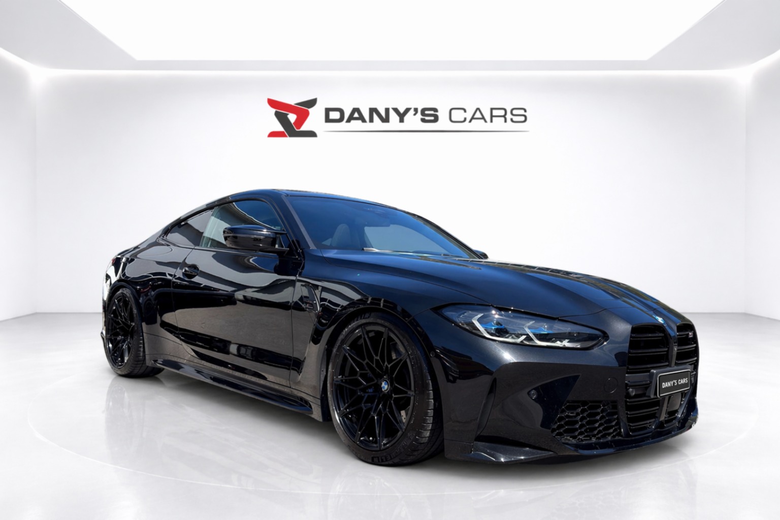 BMW M4 Competition Coupé xDrive-showroom-element-2