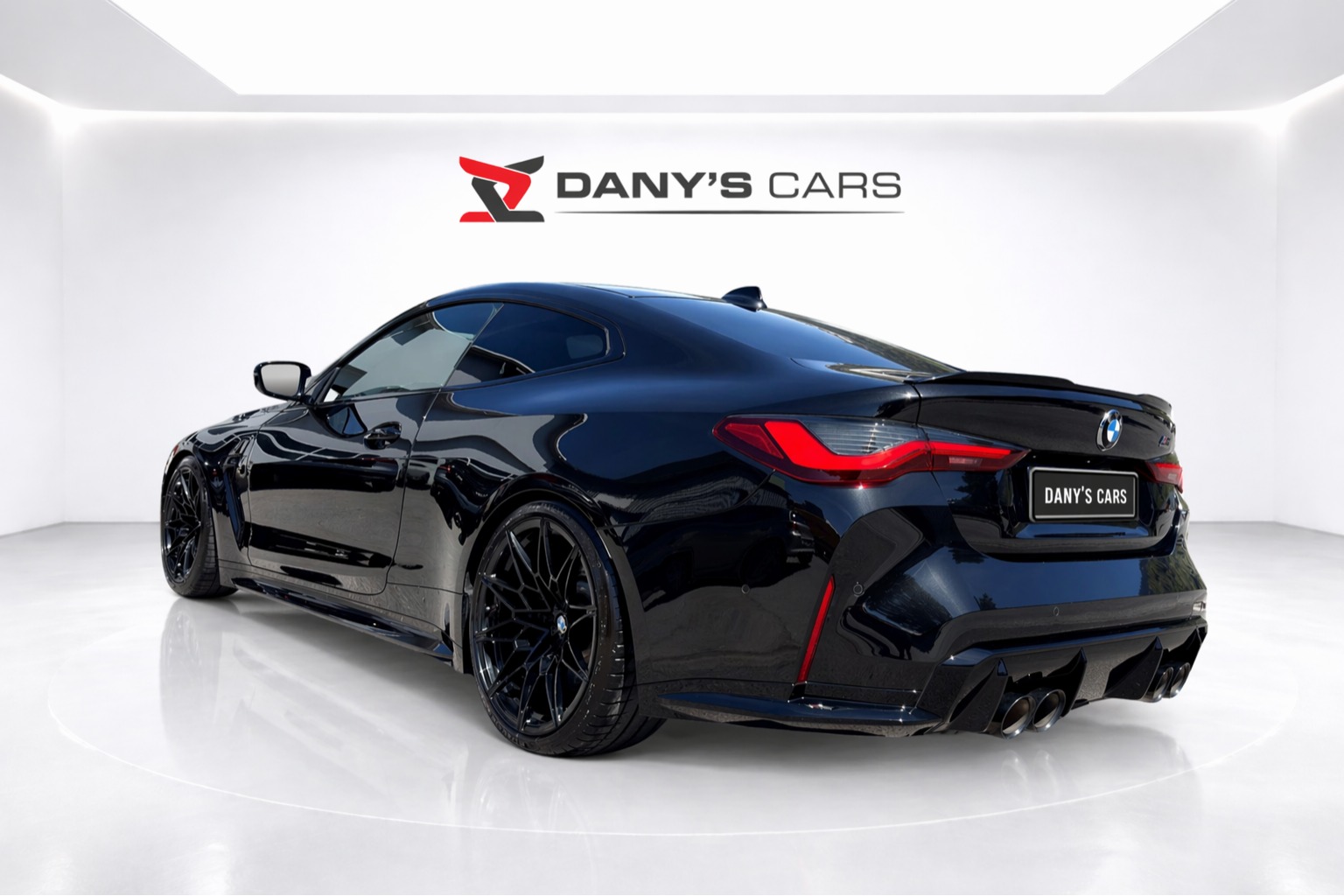 BMW M4 Competition Coupé xDrive-image-6