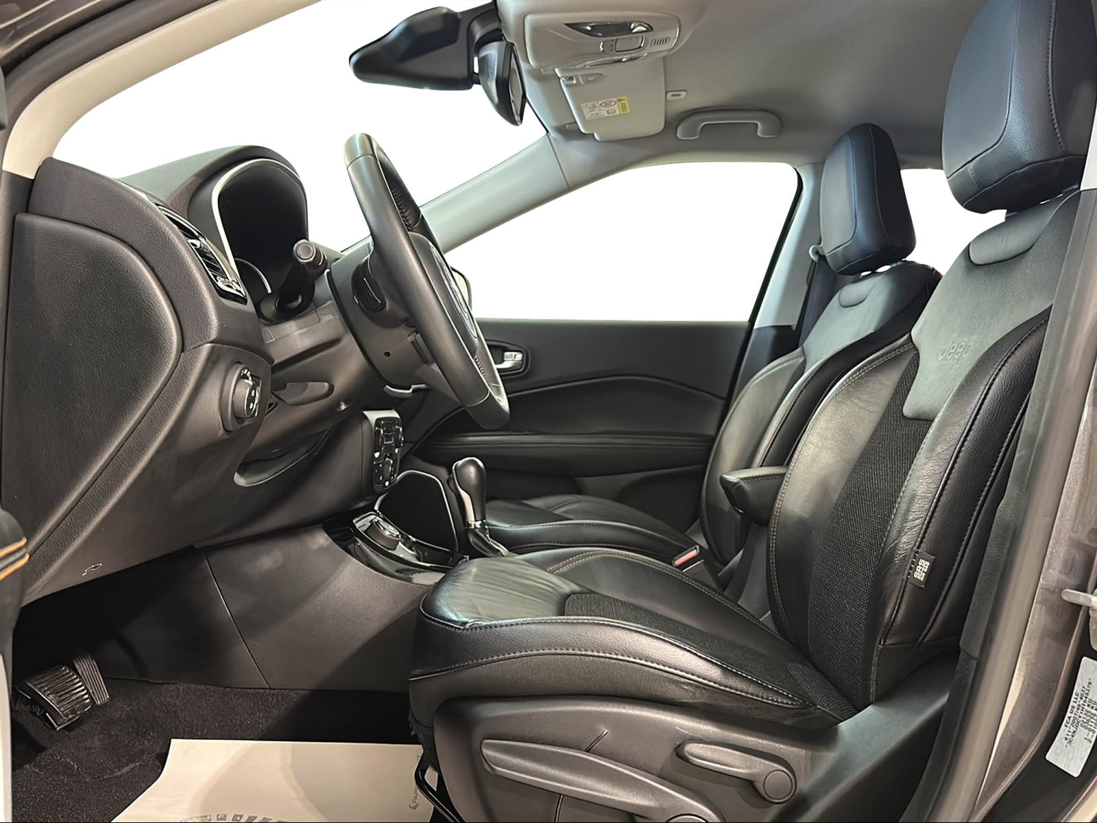 JEEP Compass 2.0CRD Opening Edition AWD 9ATX-image-11
