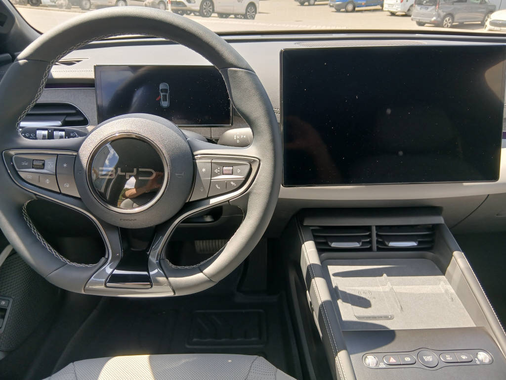 BYD Seal 6 DM-i Touring Comfort-image-12