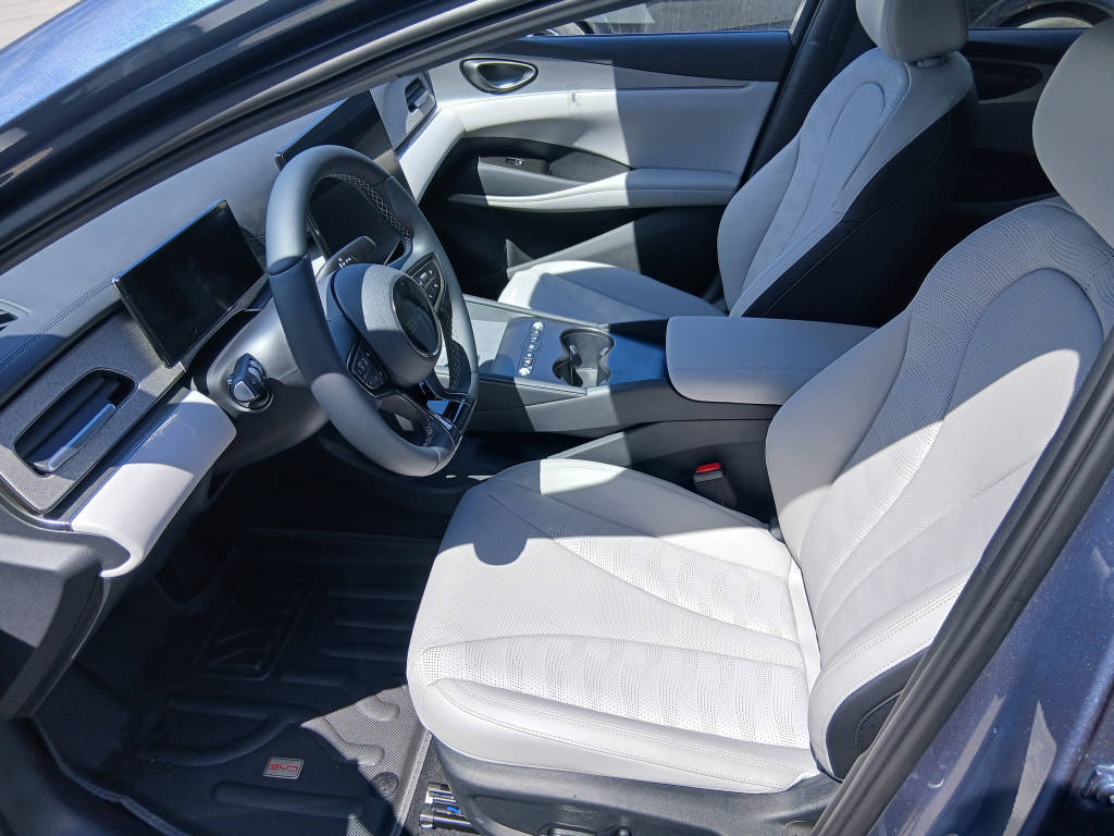 BYD Seal 6 DM-i Touring Comfort-image-9
