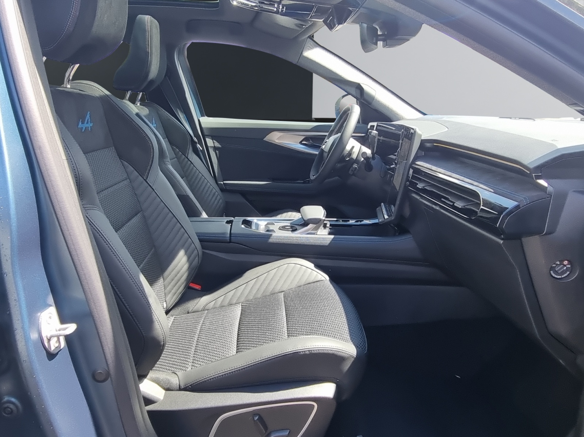 RENAULT Austral esprit Alpine full hybrid E-Tech 200-image-11