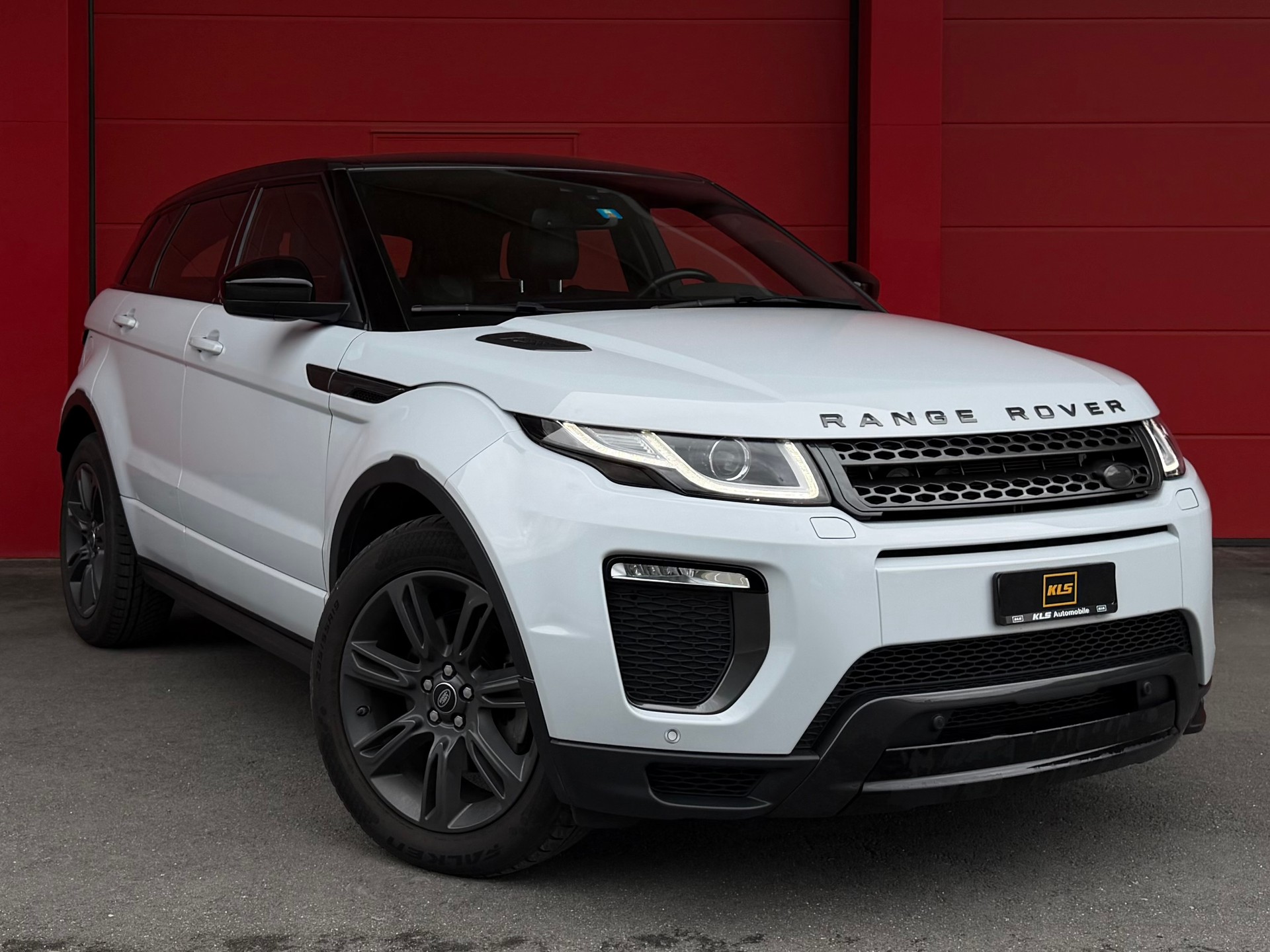 LAND ROVER Range Rover Evoque 2.0 TD4 SE AT9 *CH-Fahrzeug*