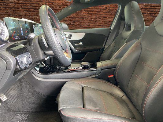 MERCEDES-BENZ A 200 AMG Line-image-10