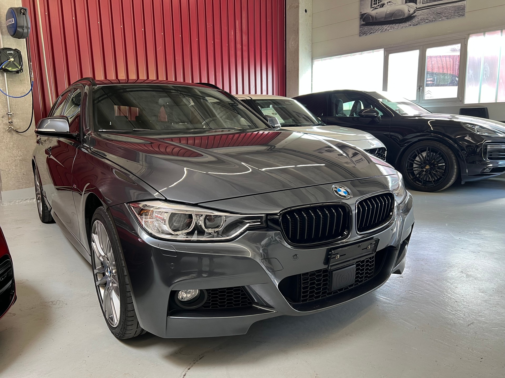 BMW 335i xDrive Touring Steptronic
