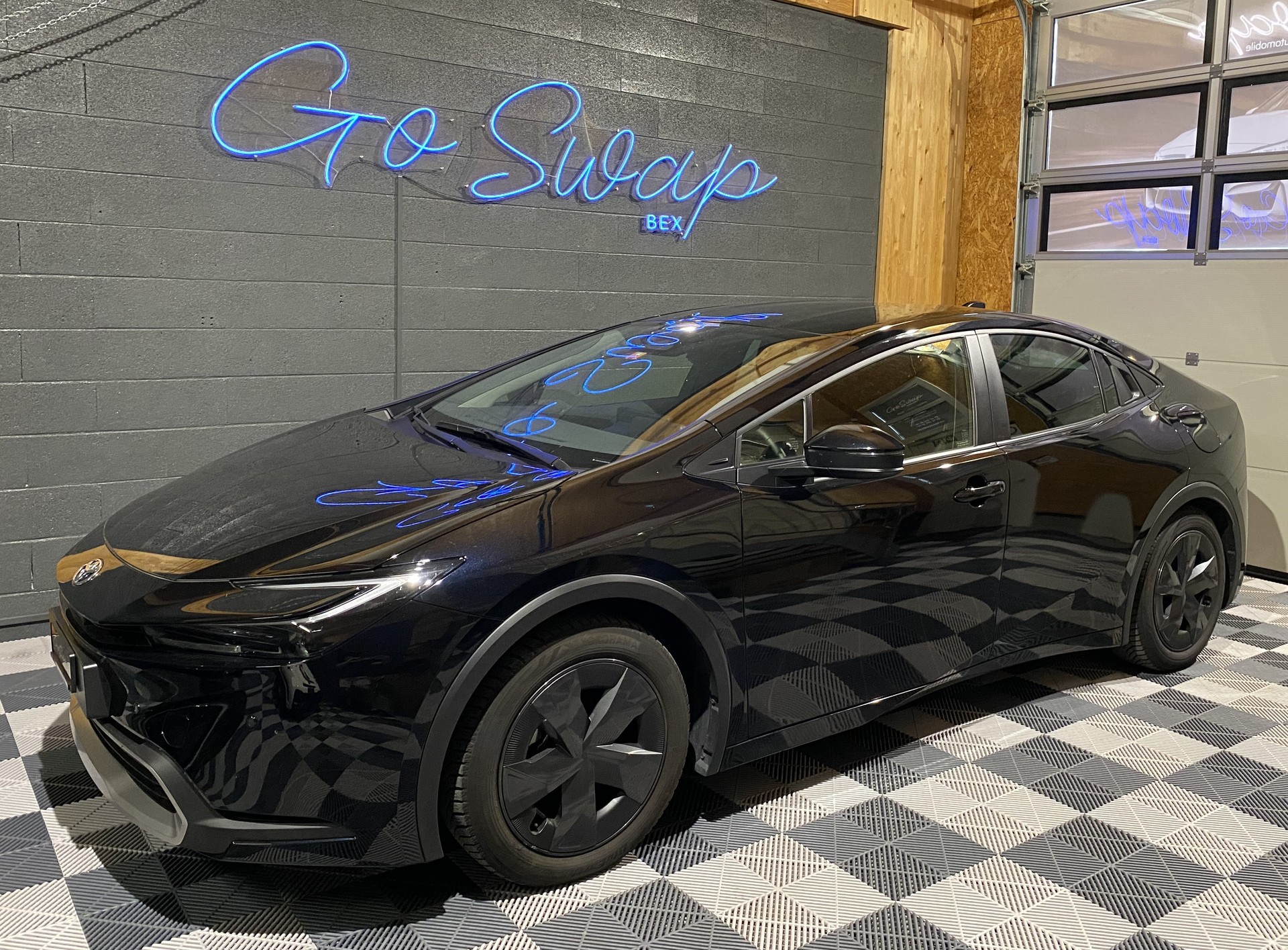 TOYOTA Prius 2.0 VVT-i Plug-in Hybrid Trend-image-6