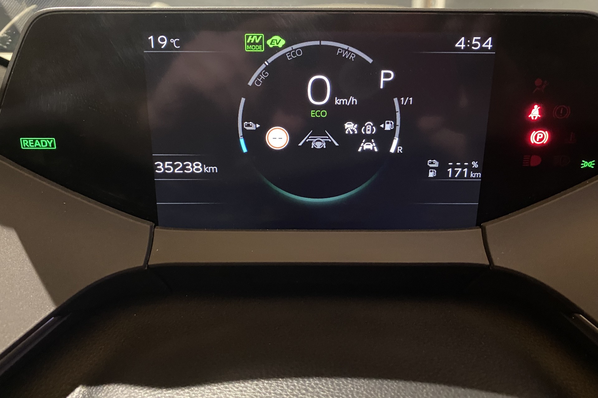 TOYOTA Prius 2.0 VVT-i Plug-in Hybrid Trend-image-24