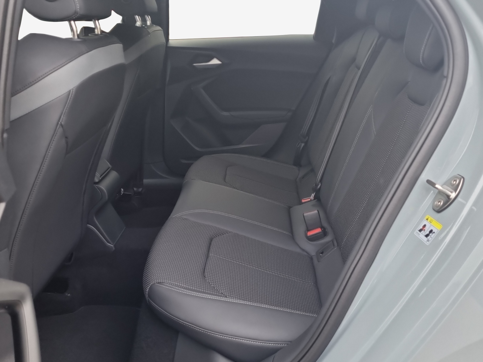 AUDI A1 Sportback 30 TFSI S Line Attraction S-tronic-image-12