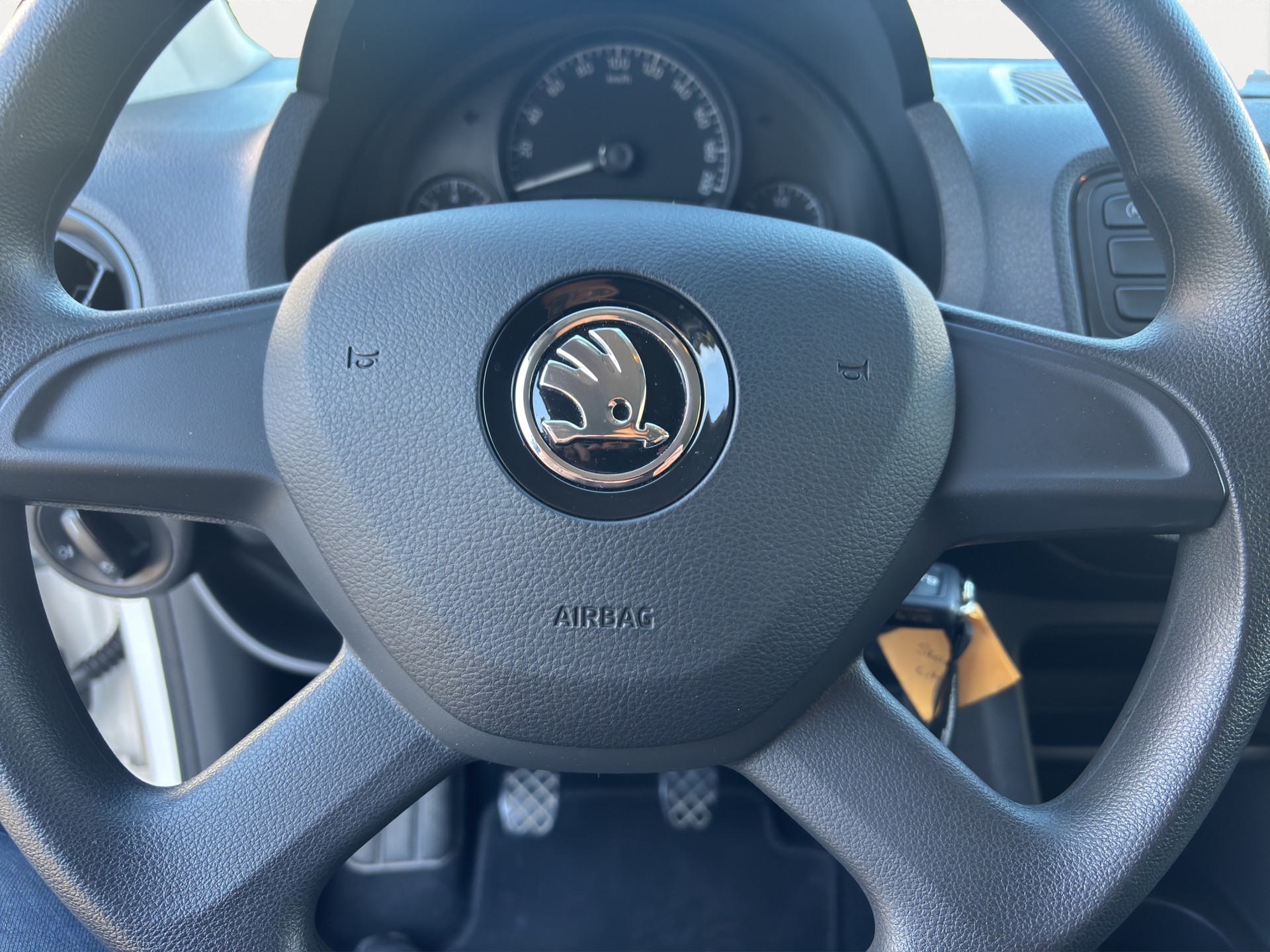 SKODA CITIGO-image-9