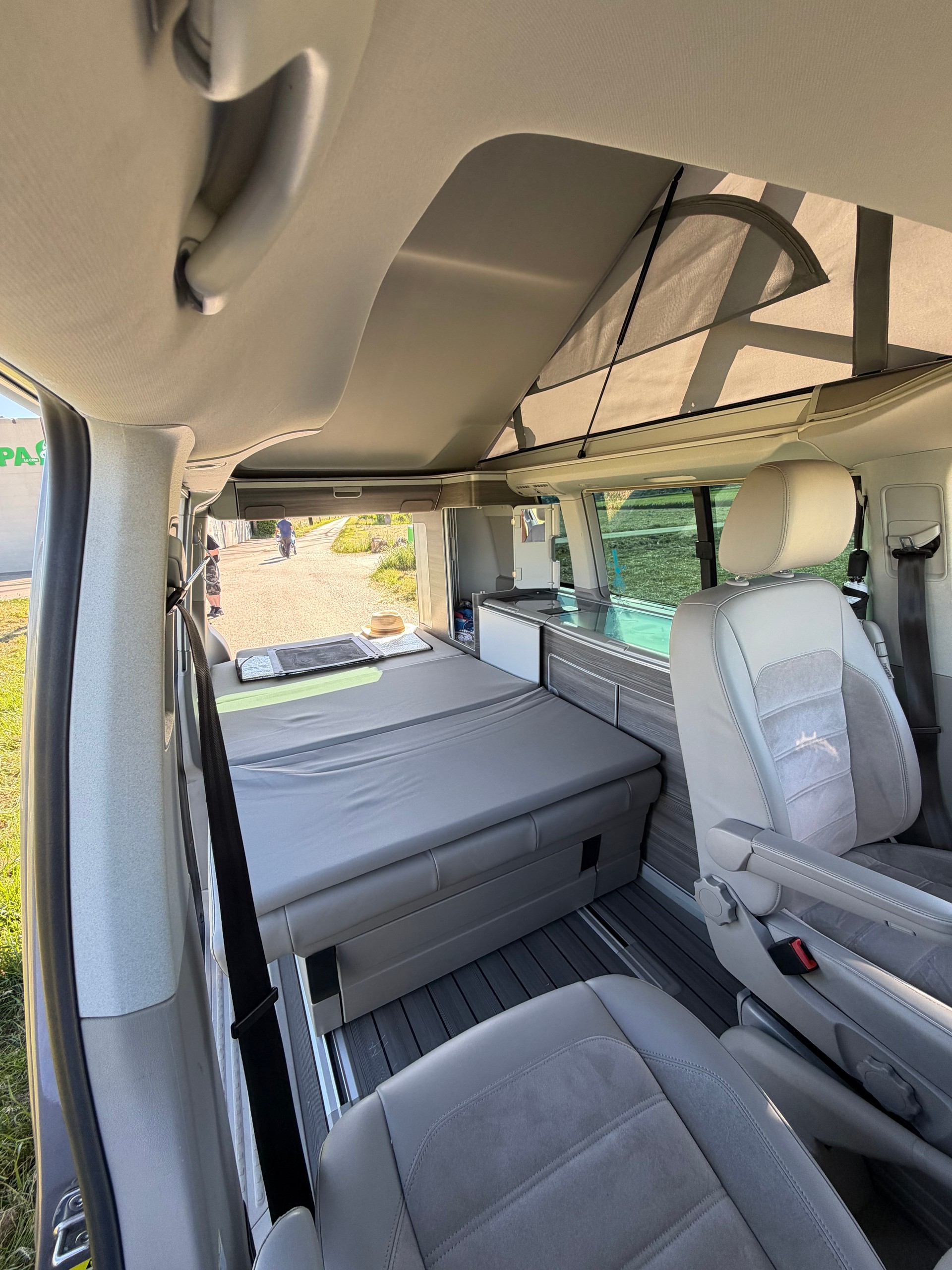 VW California 2.0 TDI 150 Ocean GREY DSG-image-6