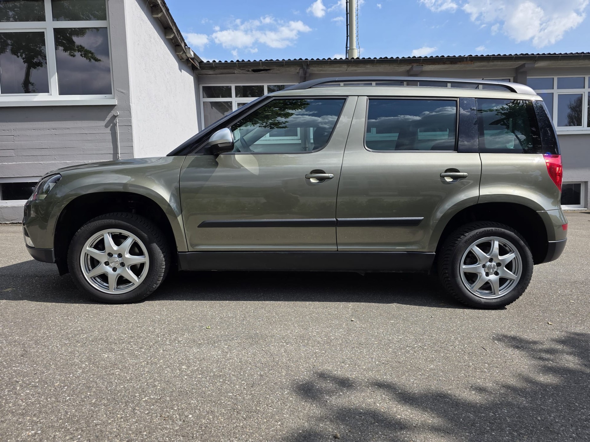 SKODA Yeti 2.0 TDI Active Outdoor 4x4-image-14