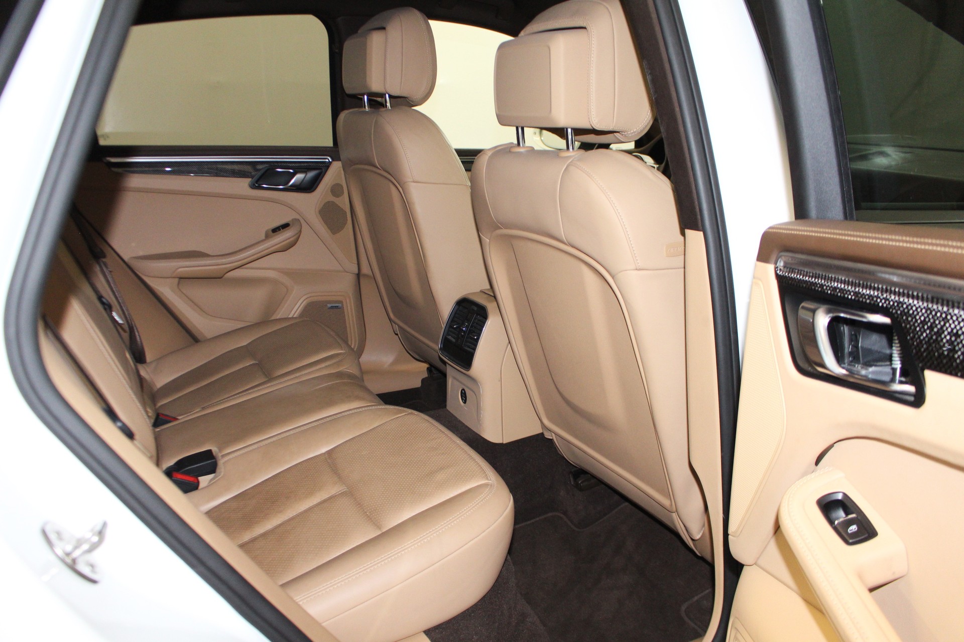 PORSCHE Macan 3.0 V6 S-image-9