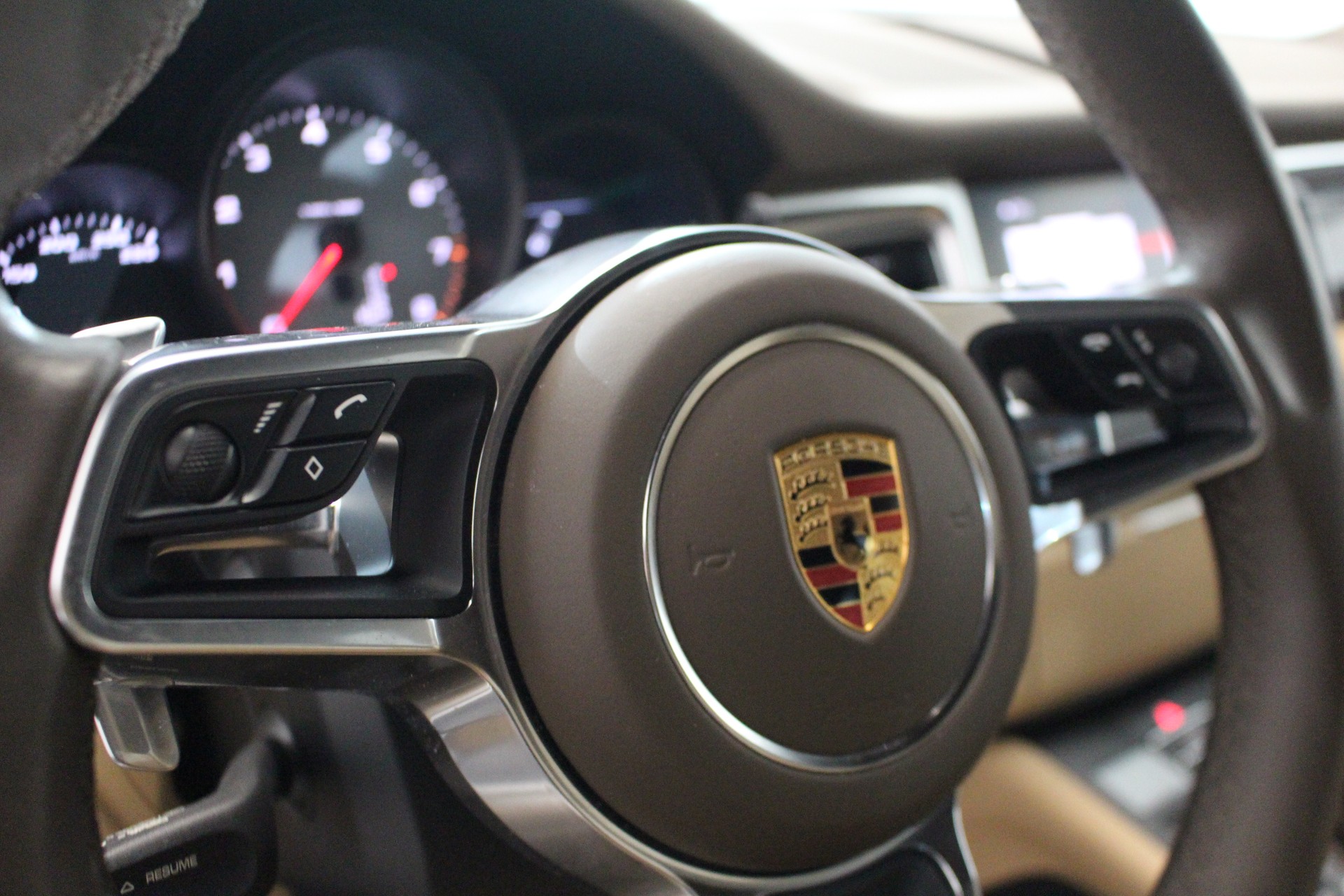PORSCHE Macan 3.0 V6 S-image-13