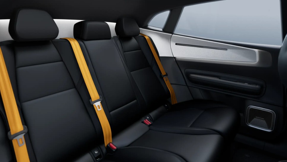 POLESTAR 4 Long Range Dual Motor Prime Performance-image-10