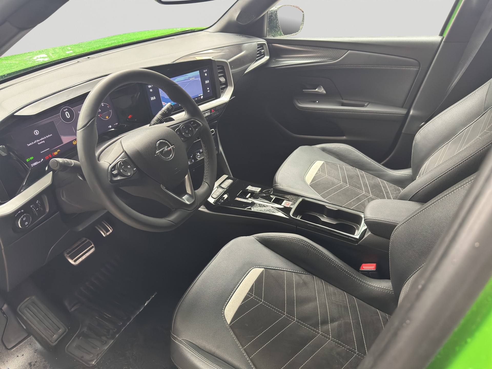 OPEL Mokka 1.2 Direct Injection Turbo Ultimate Aut. Bi-Color-image-6