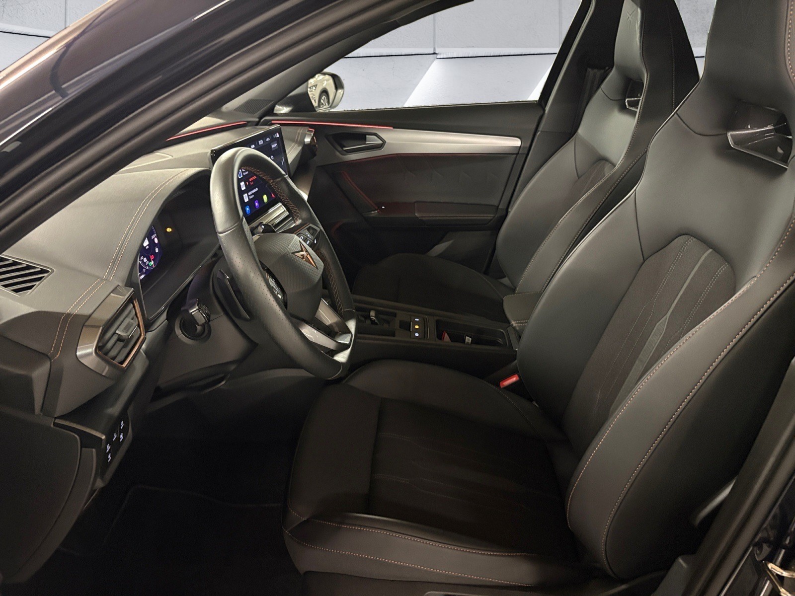 CUPRA Formentor 1.4 e-HYBRID pHEV VZ DSG / Caméra de recul / Apple CarPlay / Attelage-image-12
