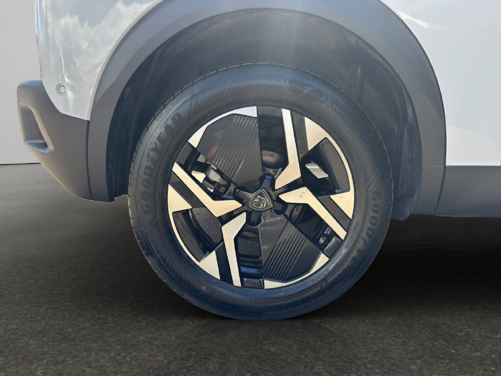 PEUGEOT 2008 1.2 Hybrid 145 GT-image-14