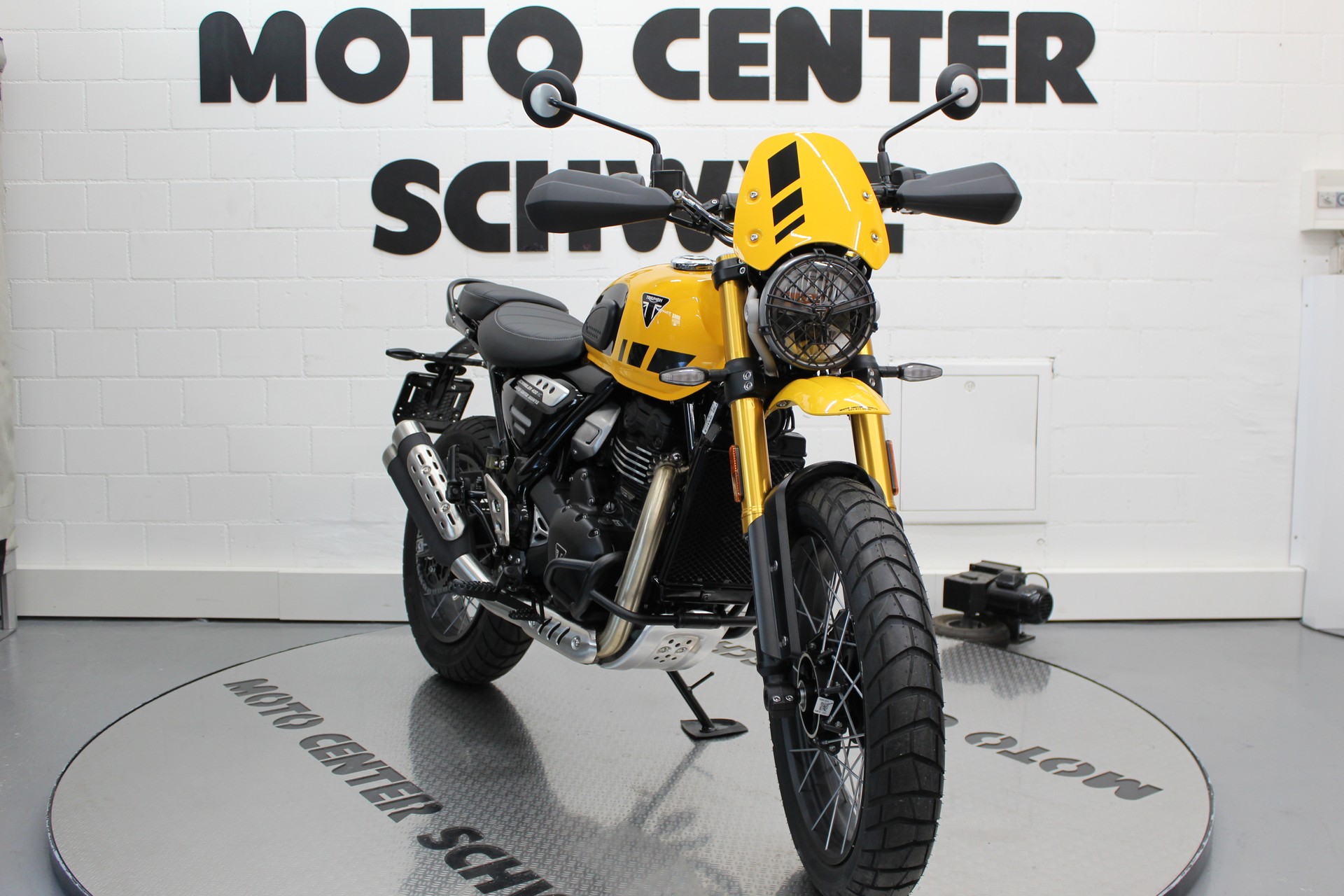 TRIUMPH Scrambler 400 XC-image-2
