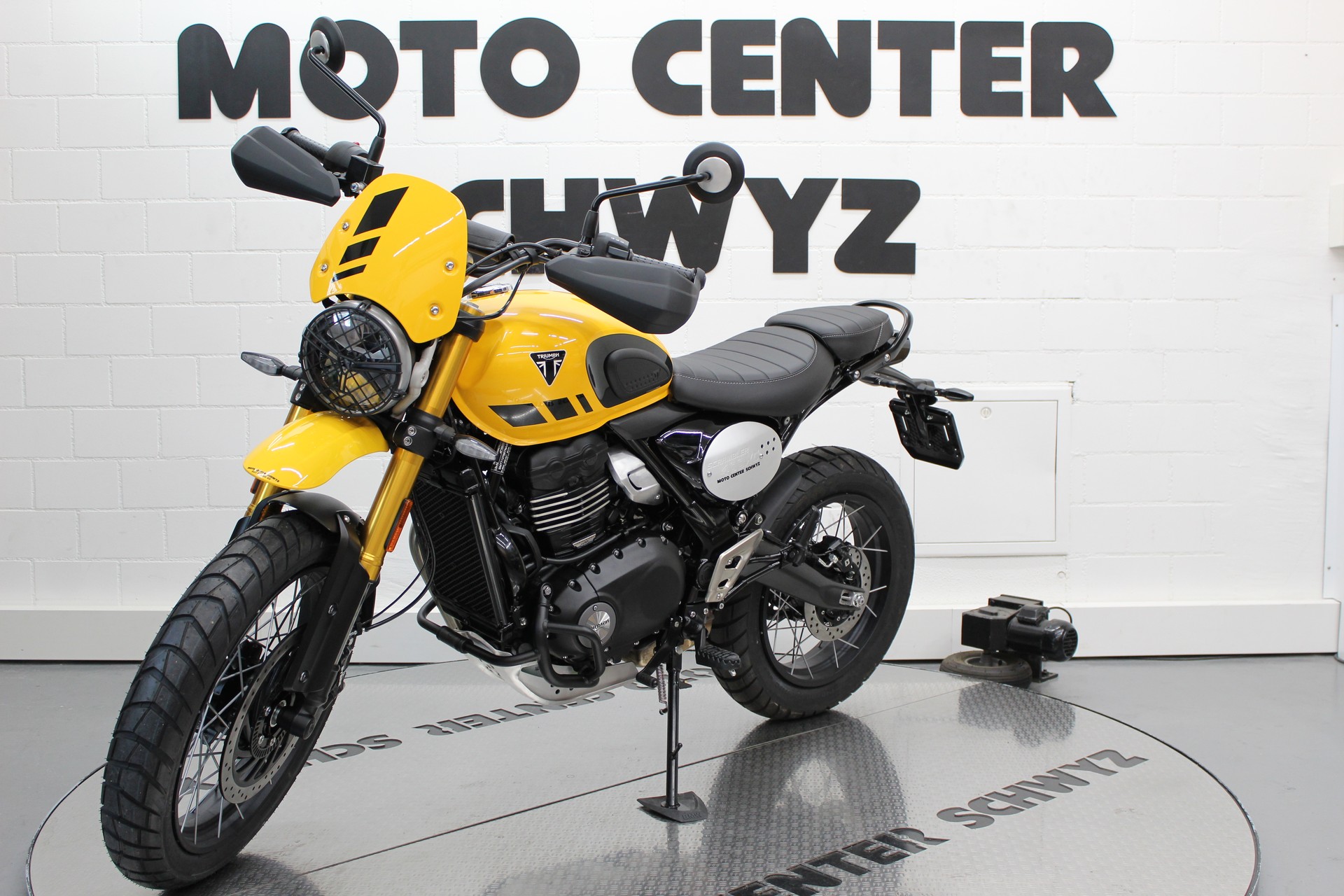 TRIUMPH Scrambler 400 XC-image-4
