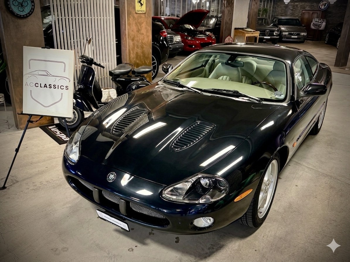 JAGUAR XK8
