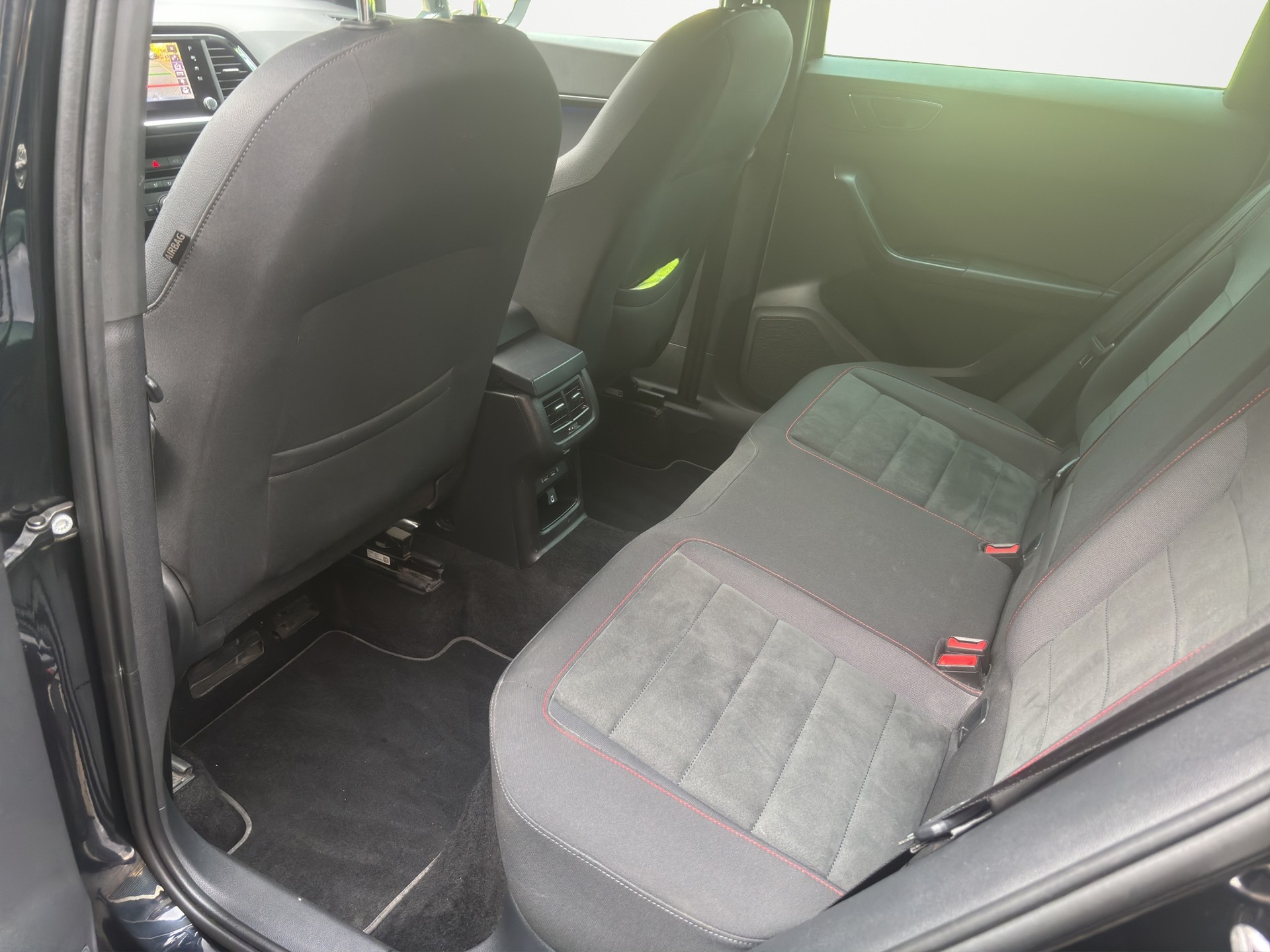 SEAT Ateca 2.0 TSI SWISS FR 4Drive DSG-image-10