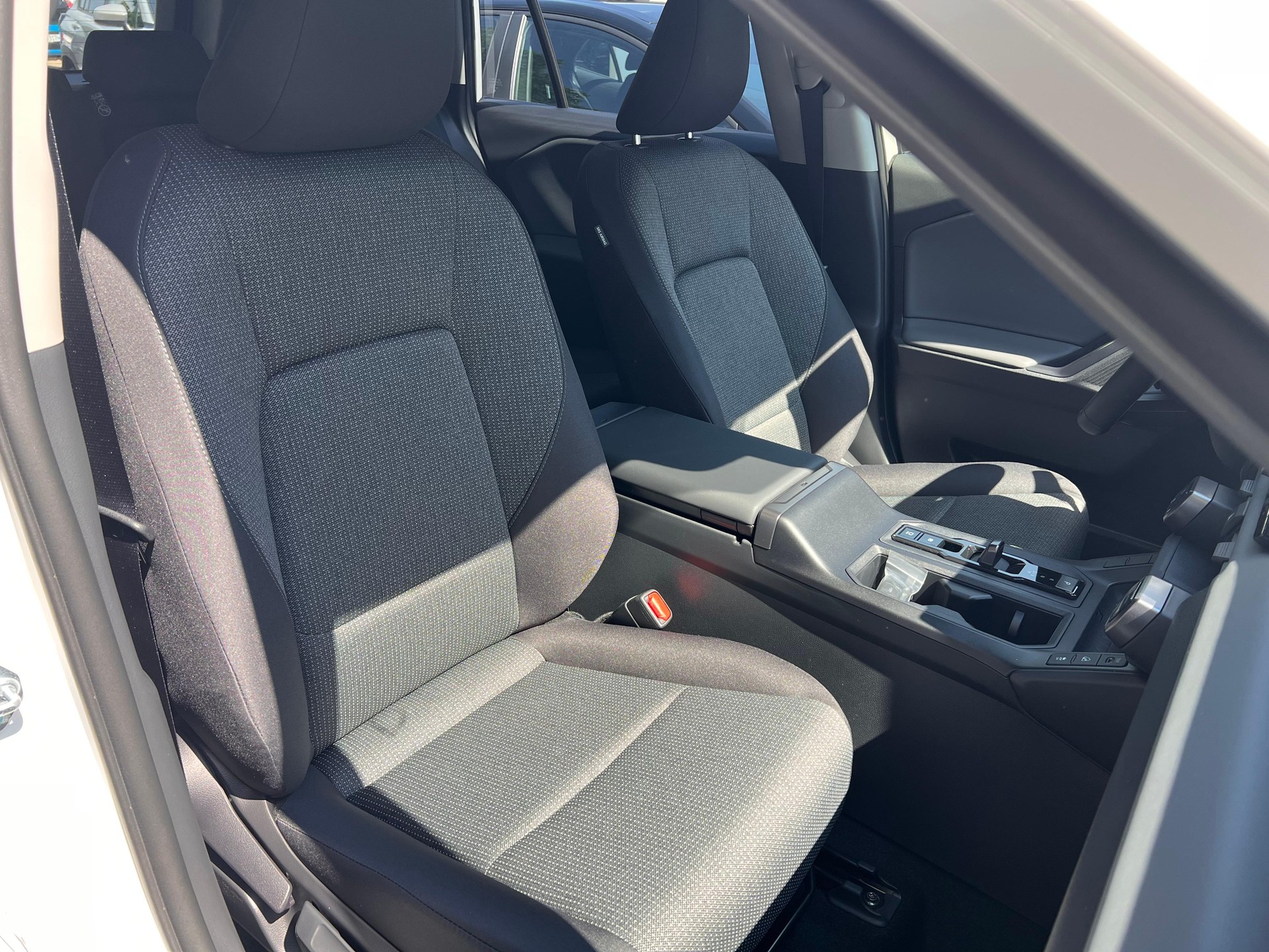 TOYOTA RAV4 2.5 HEV Trend-image-14