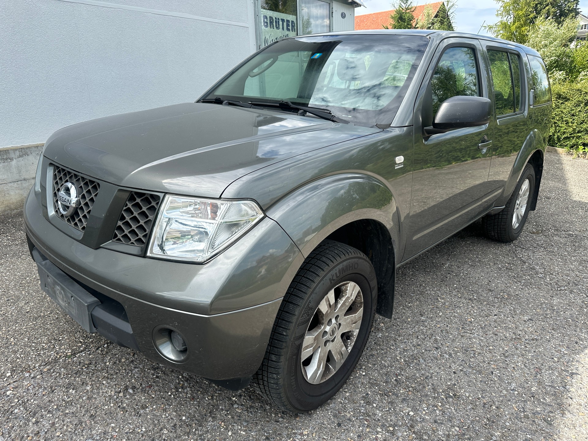 NISSAN Pathfinder 2.5 dCi XE